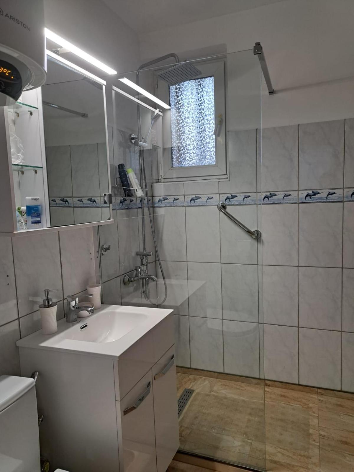 Mia Apartments Κραϊόβα Εξωτερικό φωτογραφία