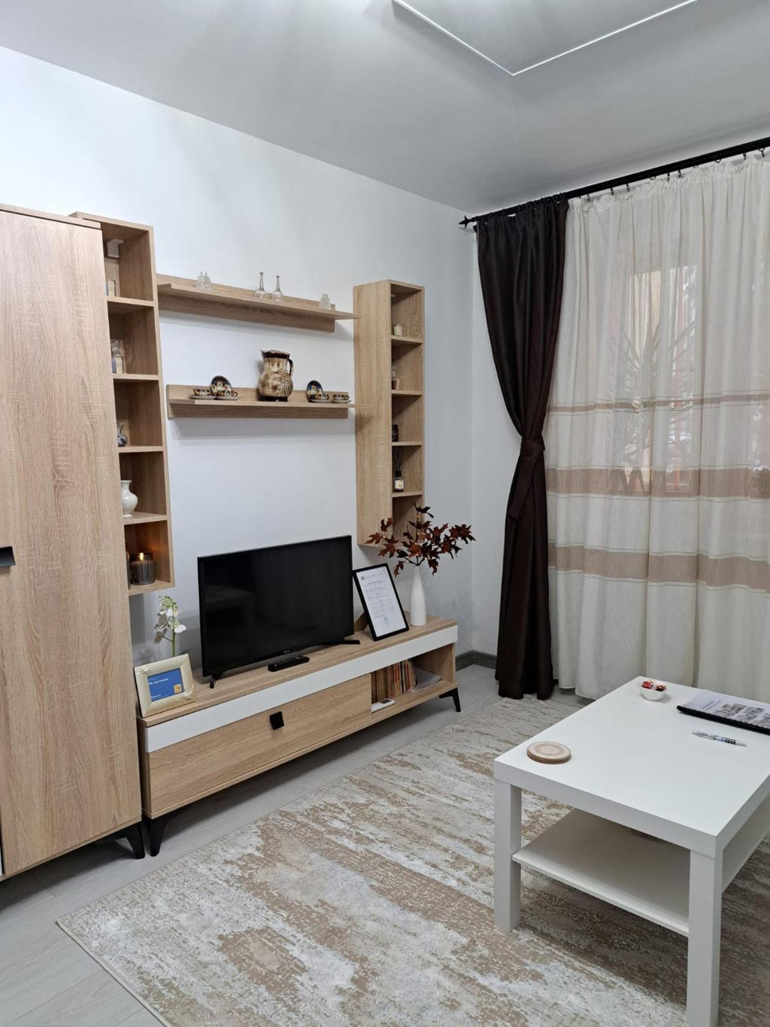 Mia Apartments Κραϊόβα Εξωτερικό φωτογραφία